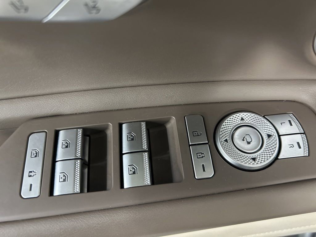 Used 2023 Genesis GV80 2.5T w/ Advanced Package image 29