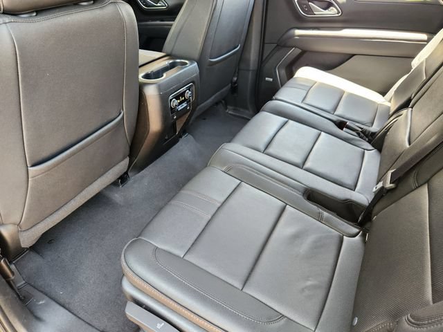 Used 2023 Chevrolet Suburban RST AWD/4WD image 22