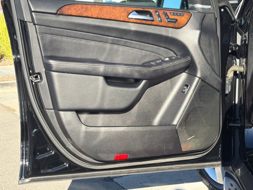 Used 2012 Mercedes-Benz ML 550 4MATIC image 22
