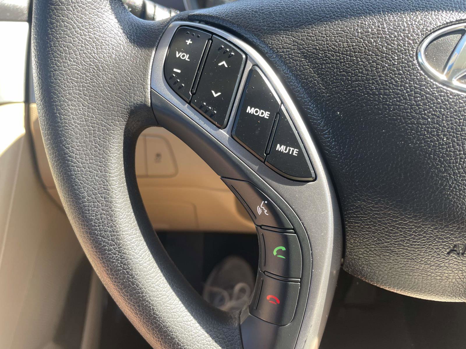 Used 2013 Hyundai Elantra GLS w/ Preferred Pkg FWD image 15