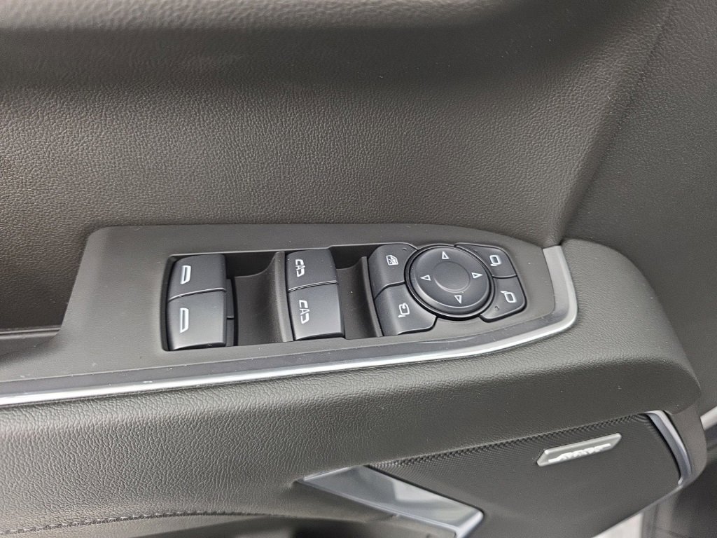 Used 2025 Chevrolet Silverado 1500 LTZ w/ LTZ Convenience Package II image 14