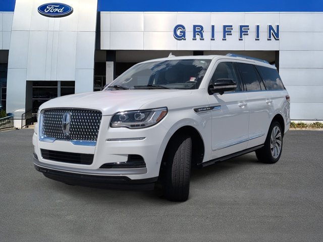 Used 2023 Lincoln Navigator Reserve RWD image 11