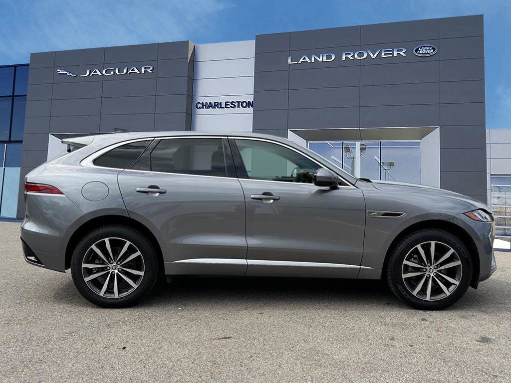 Used 2025 Jaguar F-PACE R-Dynamic S AWD/4WD image 6