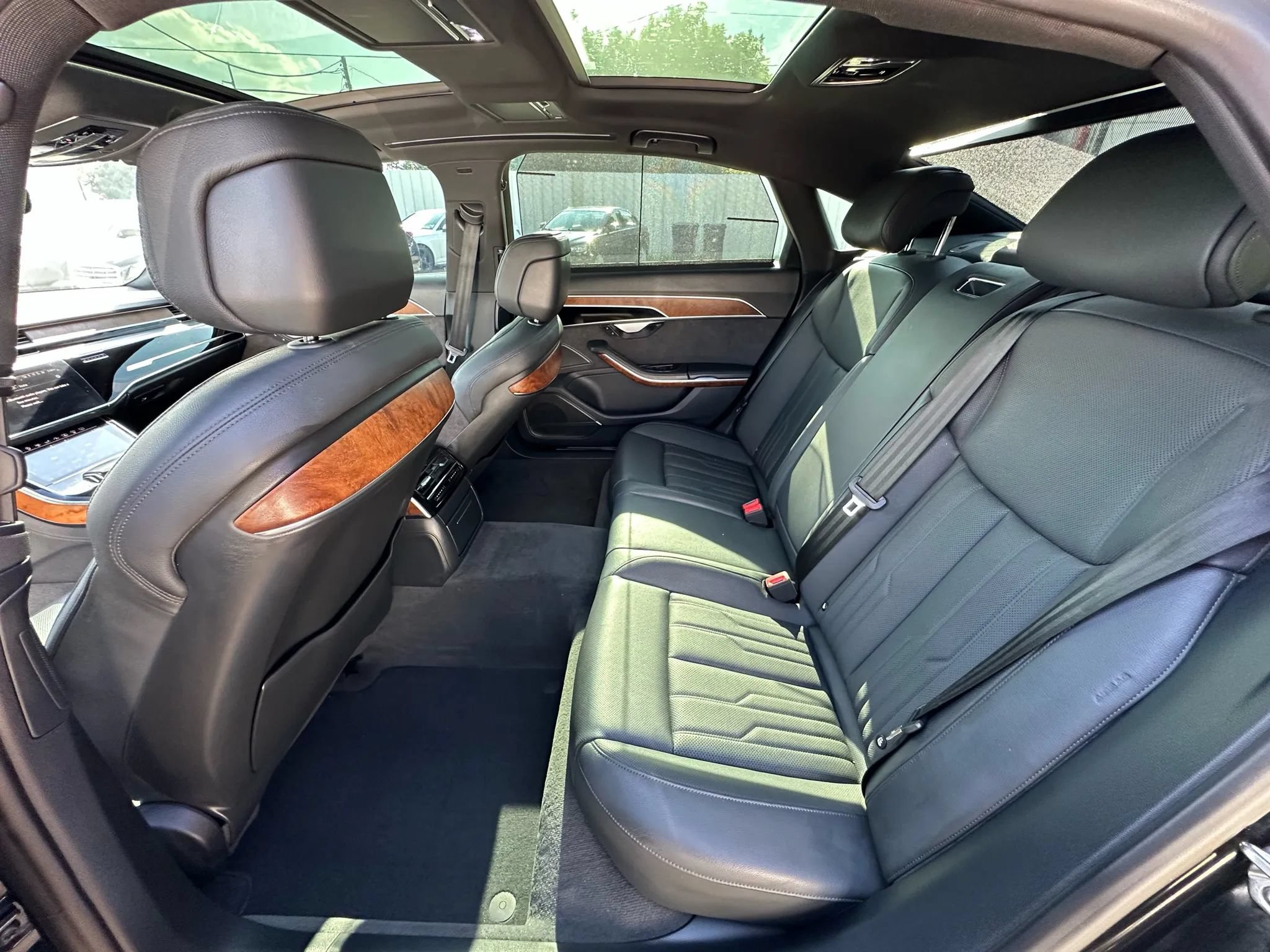 Used 2019 Audi A8 L 3.0T AWD/4WD image 19