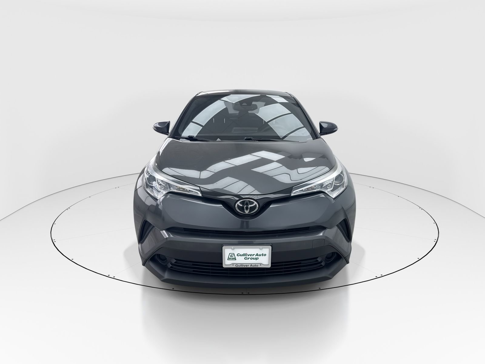 Used 2018 Toyota C-HR XLE image 3
