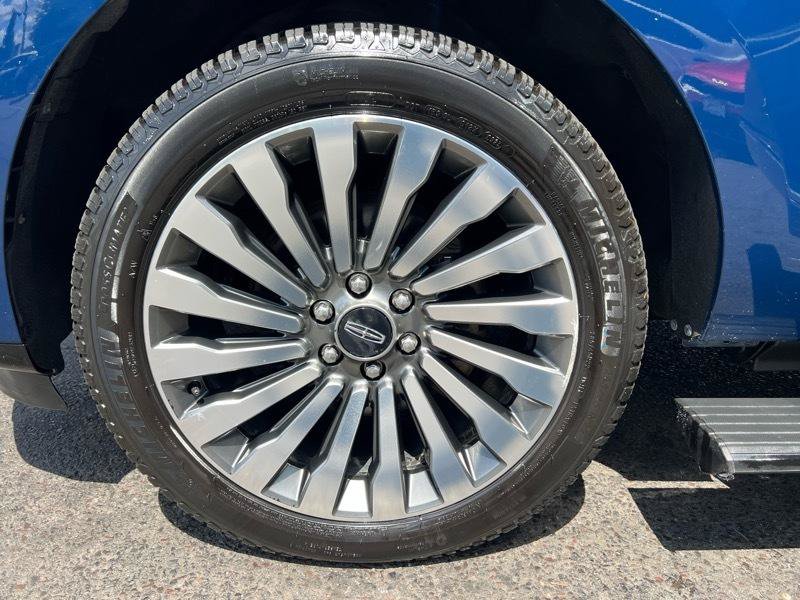 Used 2018 Lincoln Navigator L Reserve w/ Technology Package AWD/4WD image 29