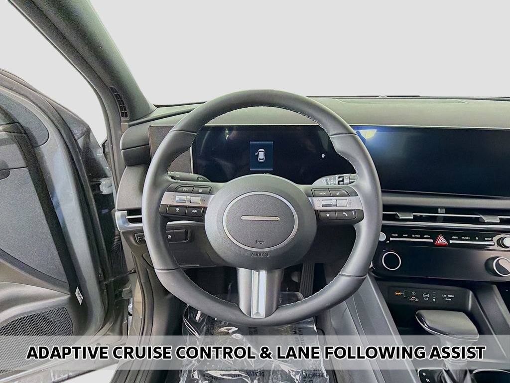 Used 2025 Hyundai Tucson XRT image 3