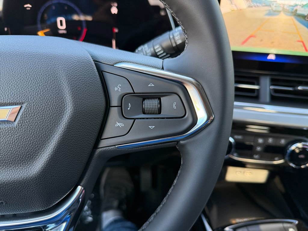 New 2026 Chevrolet Trax LT w/ Sunroof Package image 20