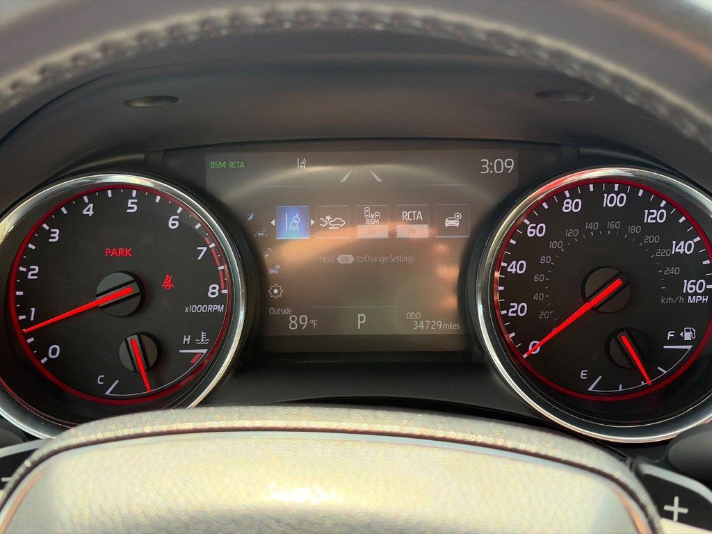 Used 2019 Toyota Camry XSE image 24