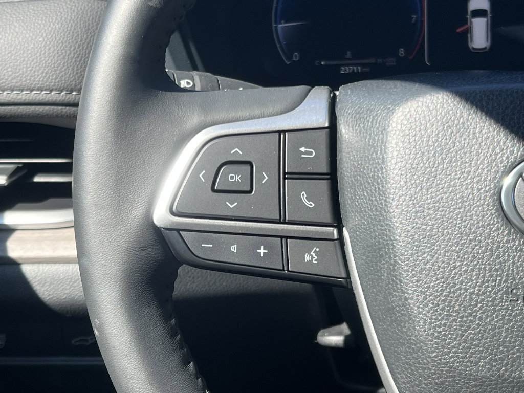 Used 2024 Toyota Grand Highlander AWD image 18