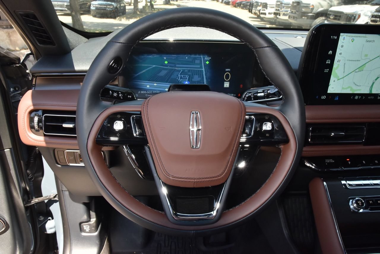 New 2026 Lincoln Aviator Reserve AWD/4WD image 24