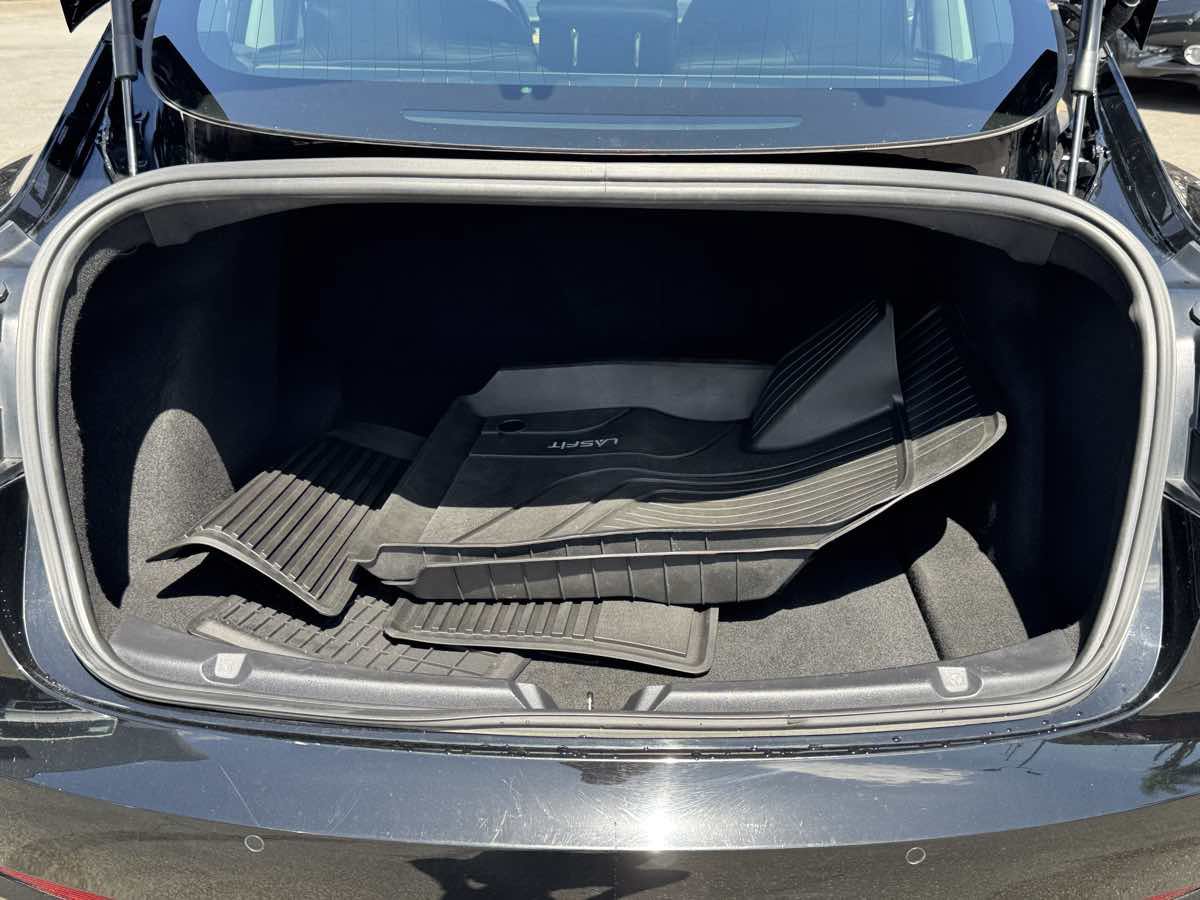 Used 2019 Tesla Model 3 Standard Range RWD image 11