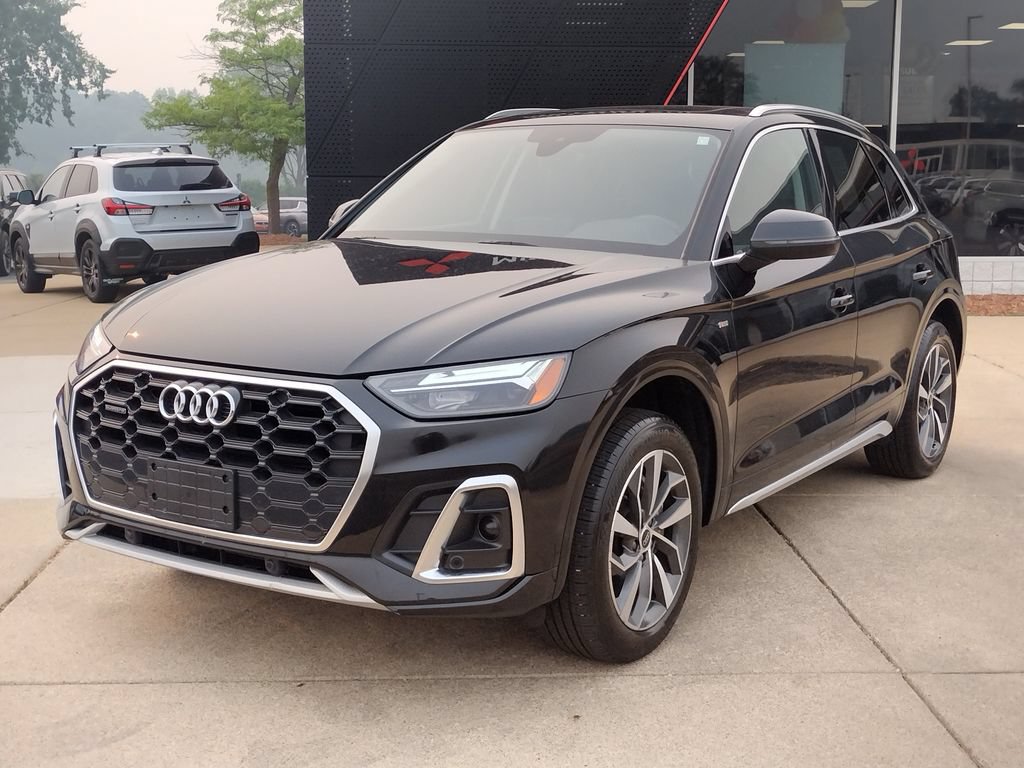 Used 2023 Audi Q5 2.0T Premium w/ Convenience Package AWD/4WD image 1