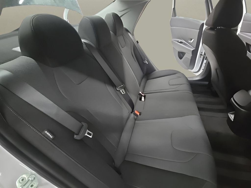 New 2026 Hyundai Elantra SE FWD image 36
