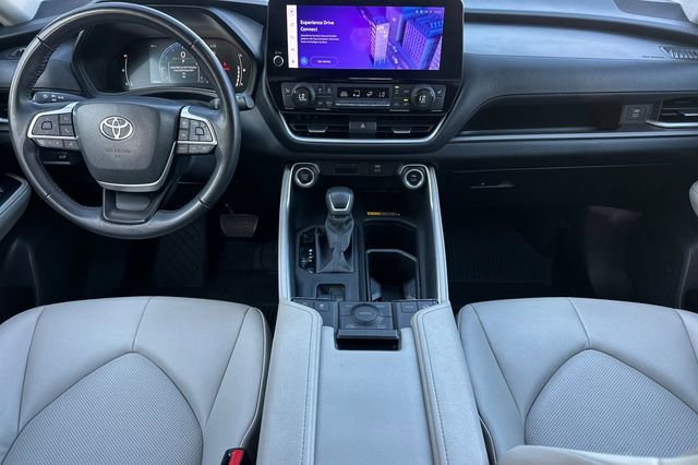 Used 2024 Toyota Grand Highlander XLE image 13