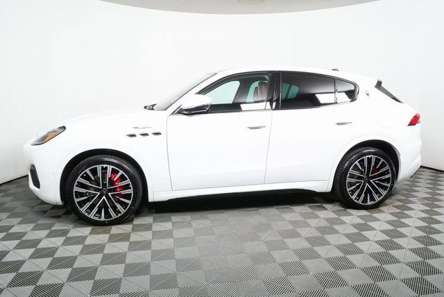 Used 2023 Maserati Grecale Modena image 35