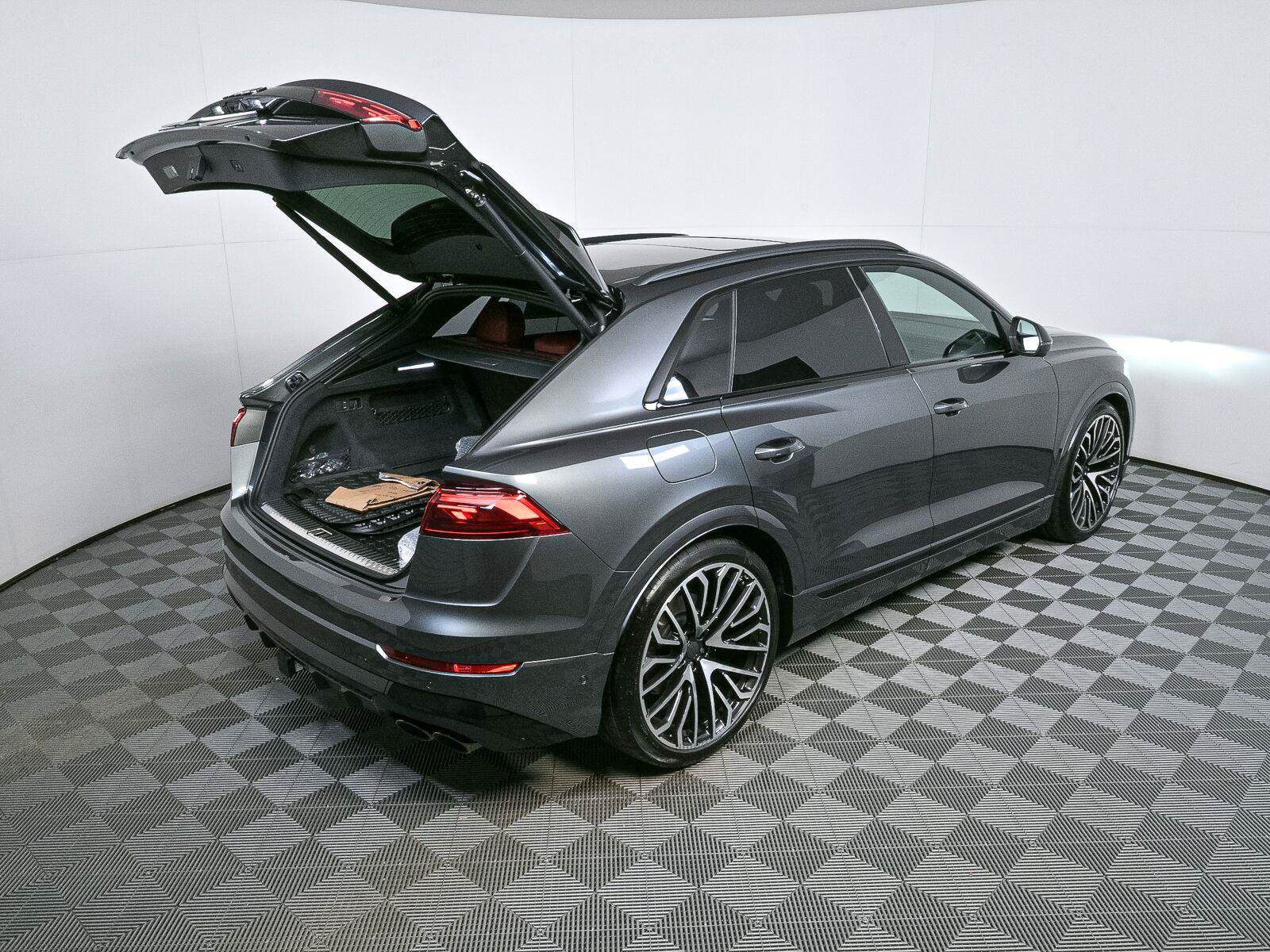 New 2026 Audi SQ8 Prestige AWD/4WD image 30