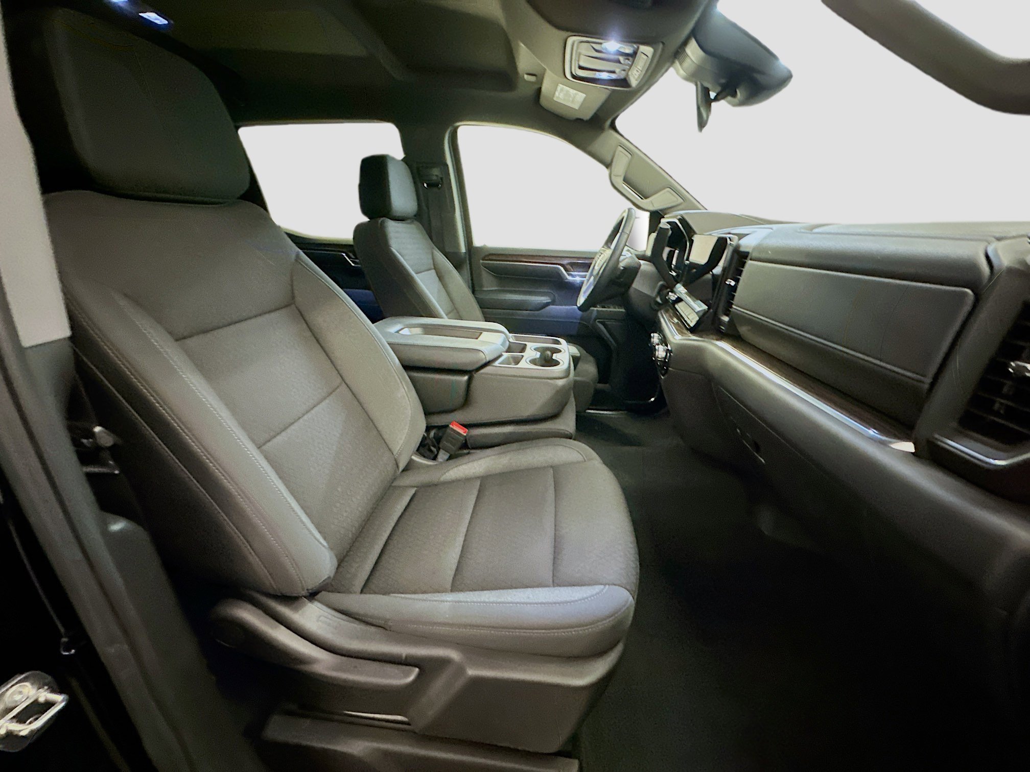 Used 2024 GMC Sierra 1500 Elevation image 32