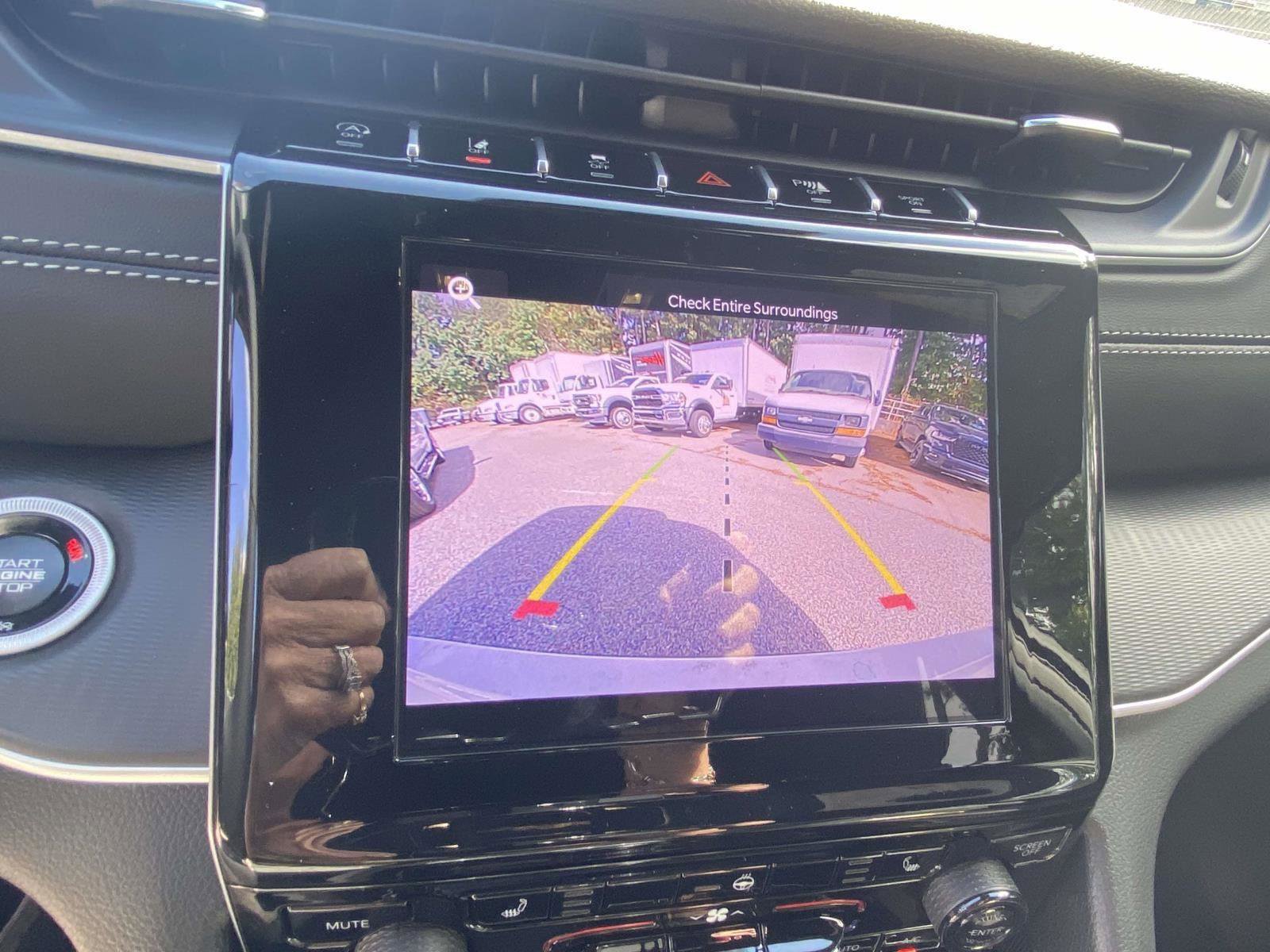 New 2025 Jeep Grand Cherokee L Altitude image 5