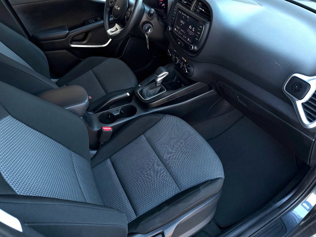 Used 2022 Kia Soul LX w/ Technology Package image 21