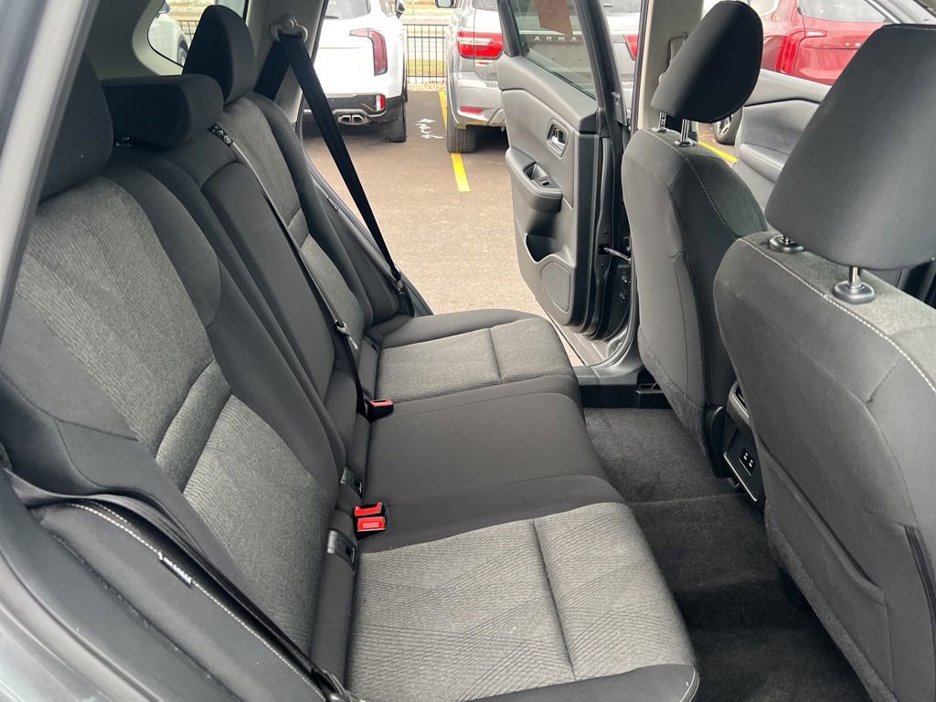 Certified 2024 Nissan Rogue SV image 15