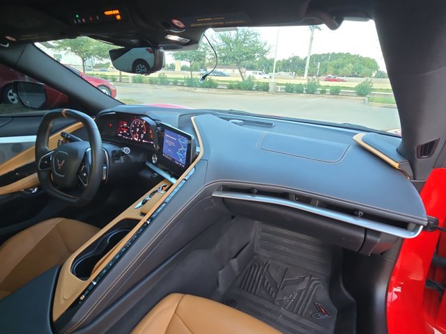Used 2021 Chevrolet Corvette Stingray Preferred Cpe w/ Z51 Performance Package RWD image 17