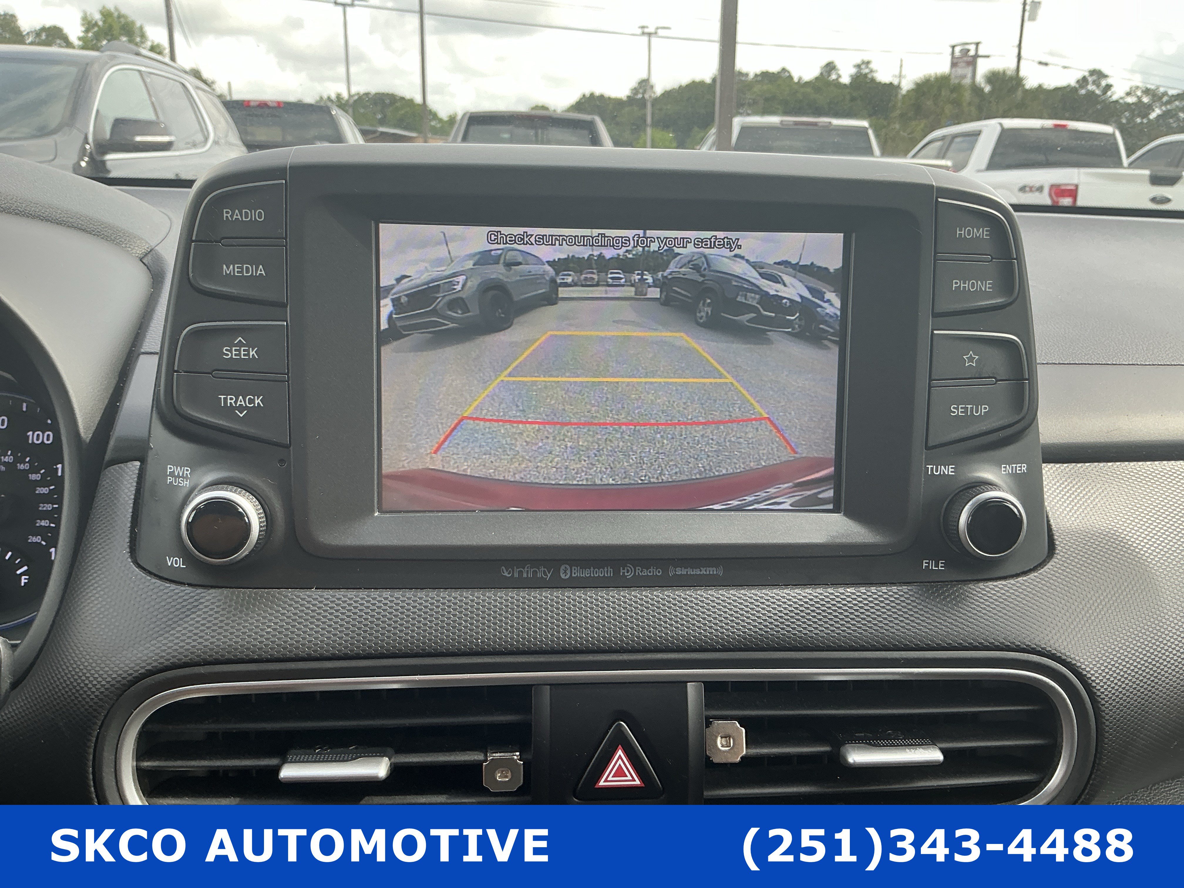Used 2021 Hyundai Kona Limited AWD/4WD image 17