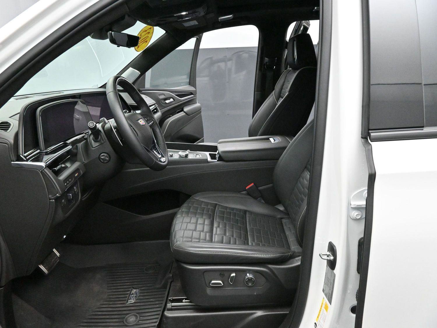 Certified 2023 Cadillac Escalade V AWD/4WD image 16