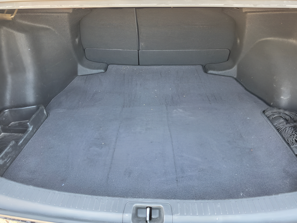 Used 2024 Toyota Corolla LE FWD image 31