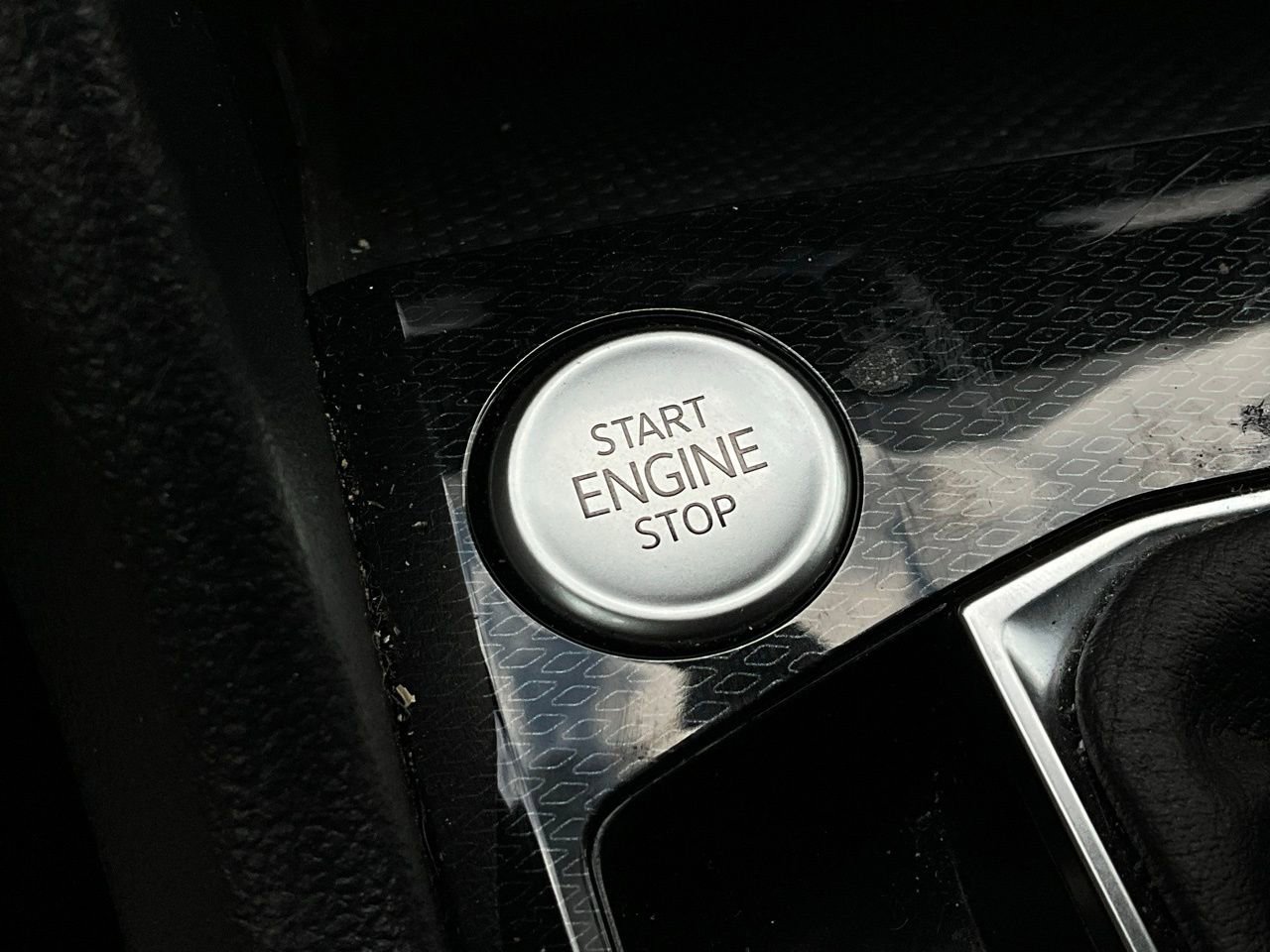 Used 2025 Volkswagen Taos S FWD image 22