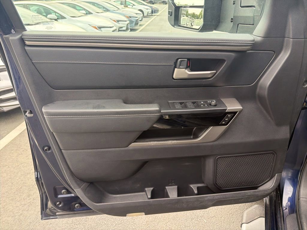 Used 2024 Toyota Tundra Limited AWD/4WD image 19