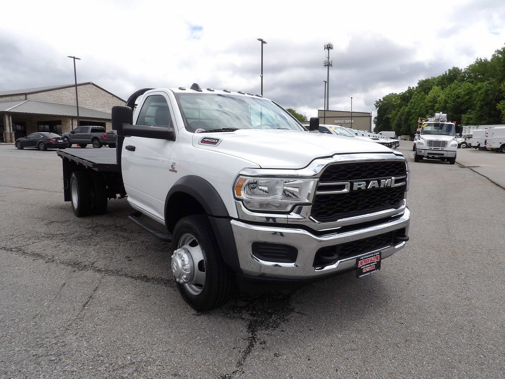 Used 2022 RAM 4500 Tradesman RWD image 11