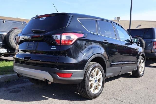 Used 2017 Ford Escape SE FWD image 4