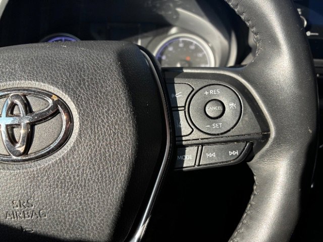 Used 2021 Toyota Venza LE w/ Carpet Mat Package (TMS) image 20