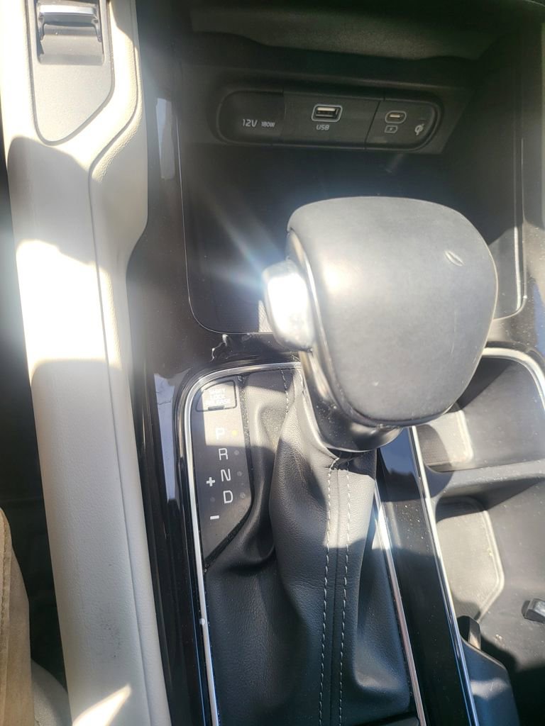 Used 2025 Kia Telluride S image 8