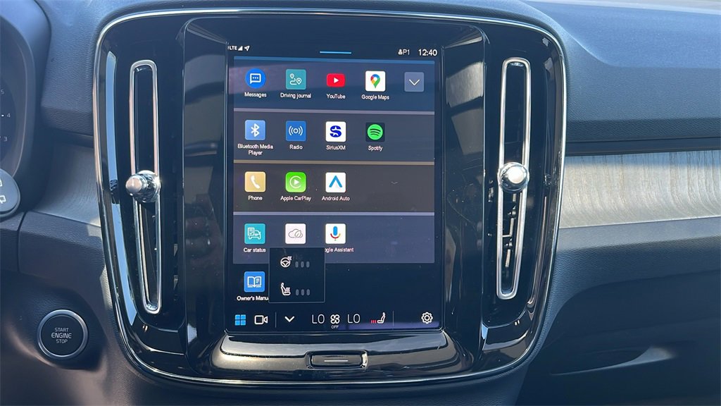 Certified 2025 Volvo XC40 B5 Plus image 22