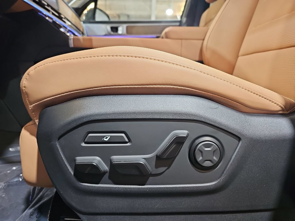 New 2026 Hyundai Santa Fe Calligraphy FWD image 30
