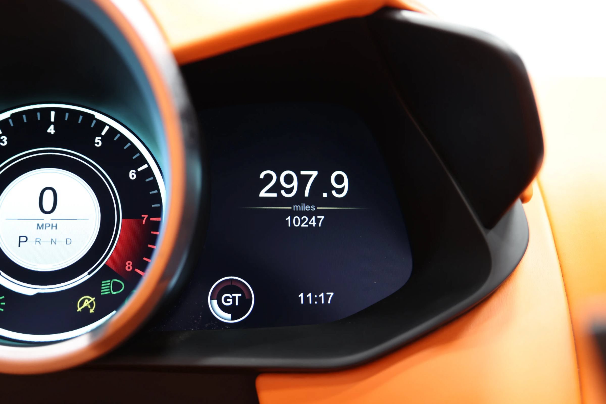 Used 2022 Aston Martin DBS Superleggera Volante RWD image 40