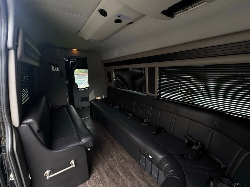 Used 2012 Mercedes-Benz Sprinter 2500 image 34