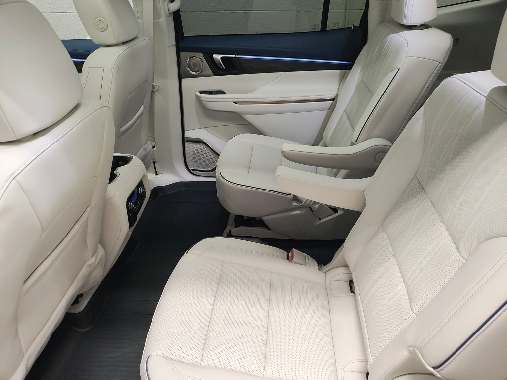 New 2026 Buick Enclave Avenir image 28