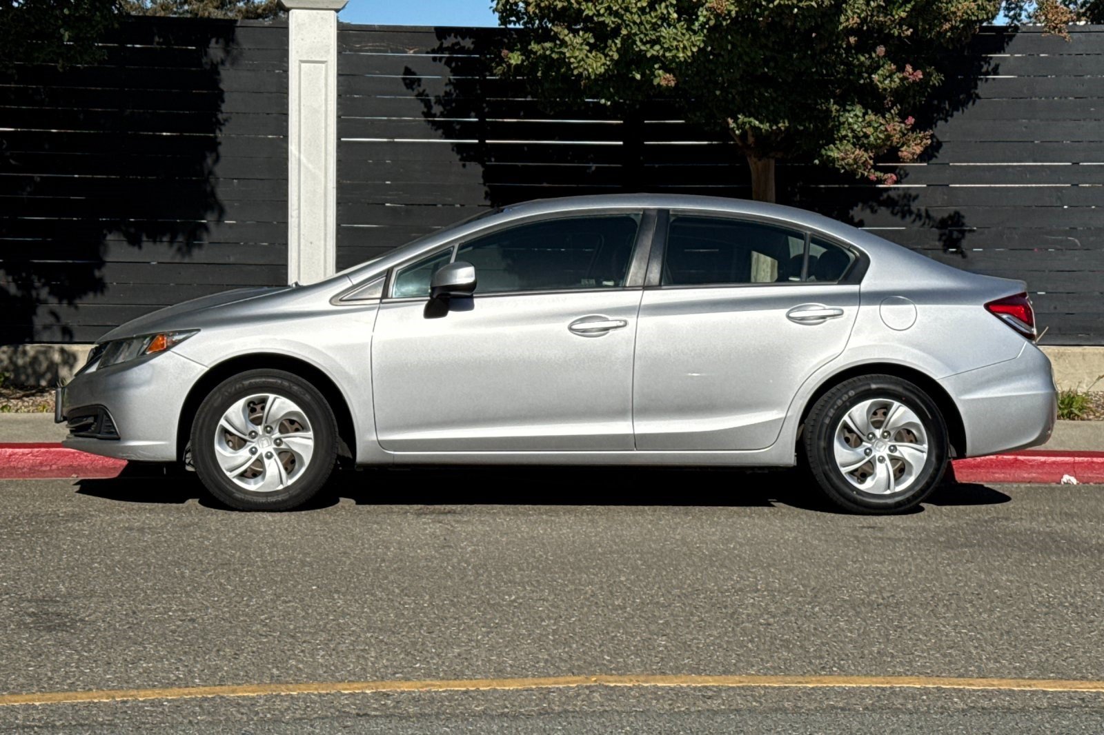 Used 2013 Honda Civic LX image 2