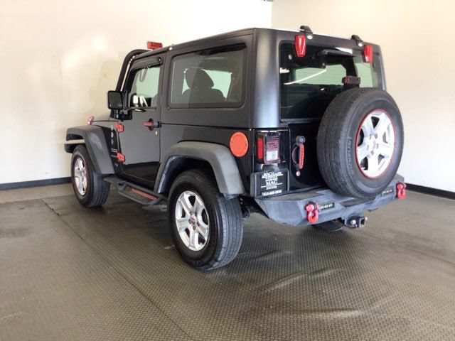 Used 2016 Jeep Wrangler Sport w/ Connectivity Group AWD/4WD image 4