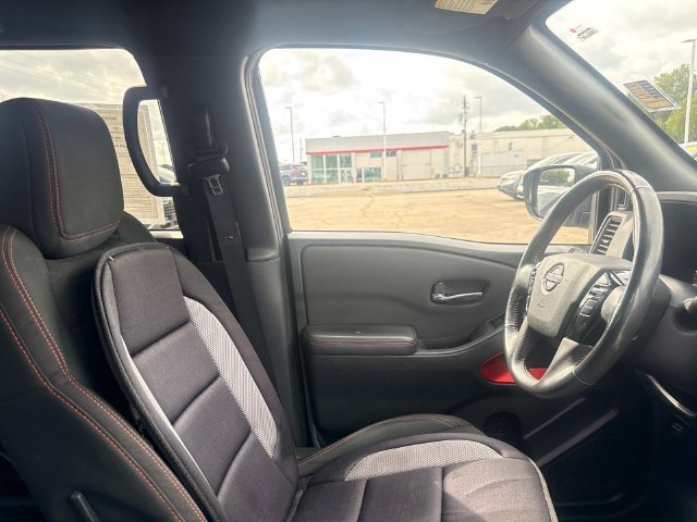 Used 2024 Nissan Frontier PRO-4X w/ Off-Road Protection Package AWD/4WD image 15