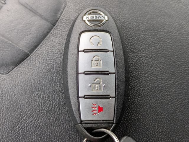 Used 2017 Nissan Titan Platinum Reserve RWD image 29