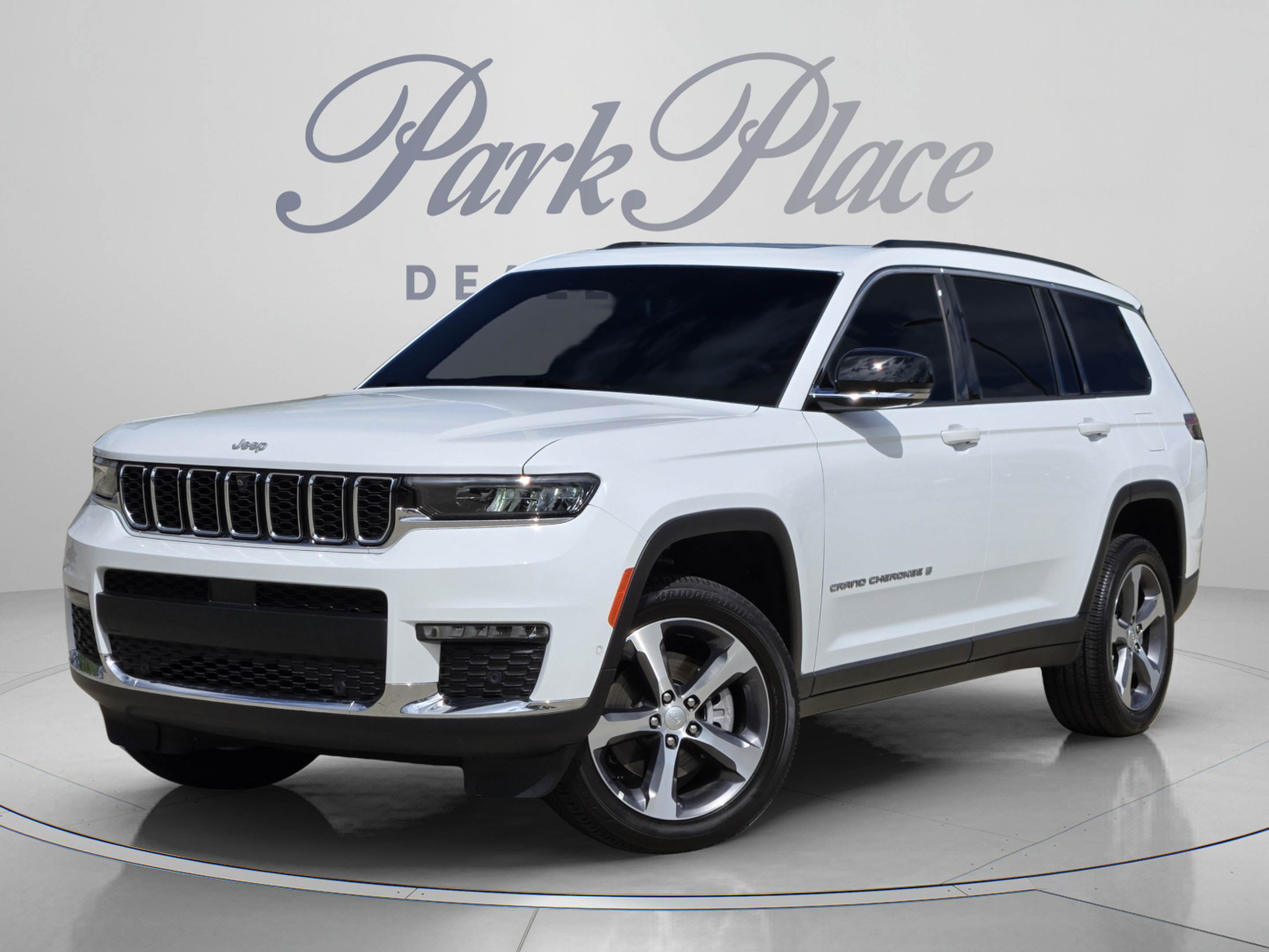 Used 2025 Jeep Grand Cherokee L Limited w/ Luxury Tech Group II AWD/4WD video 1