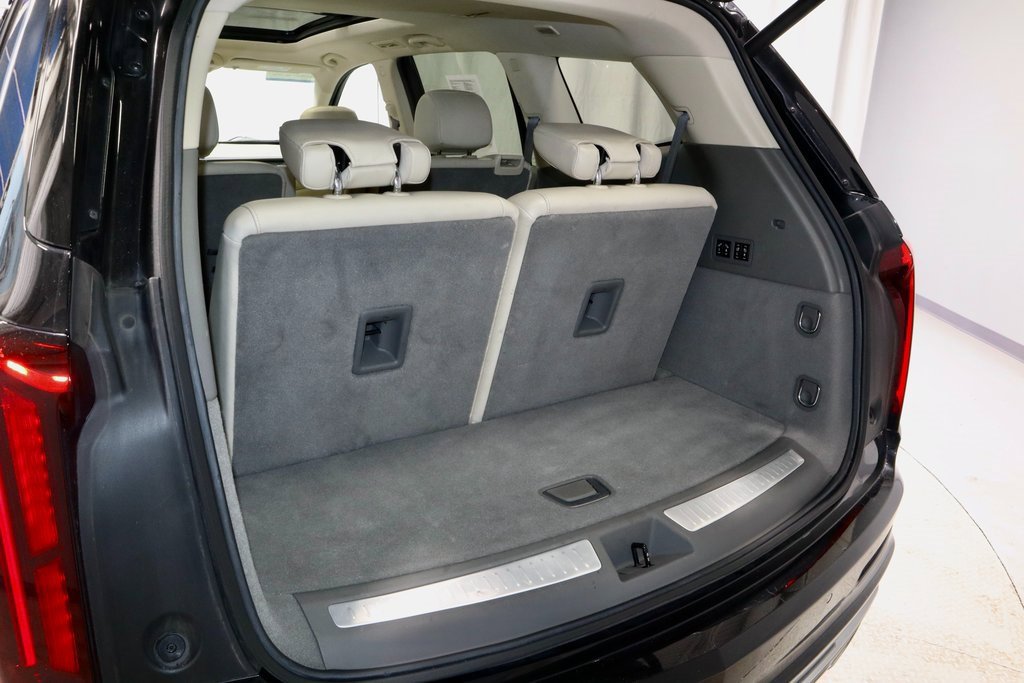 Used 2023 Cadillac XT6 Premium Luxury w/ Technology Package image 13