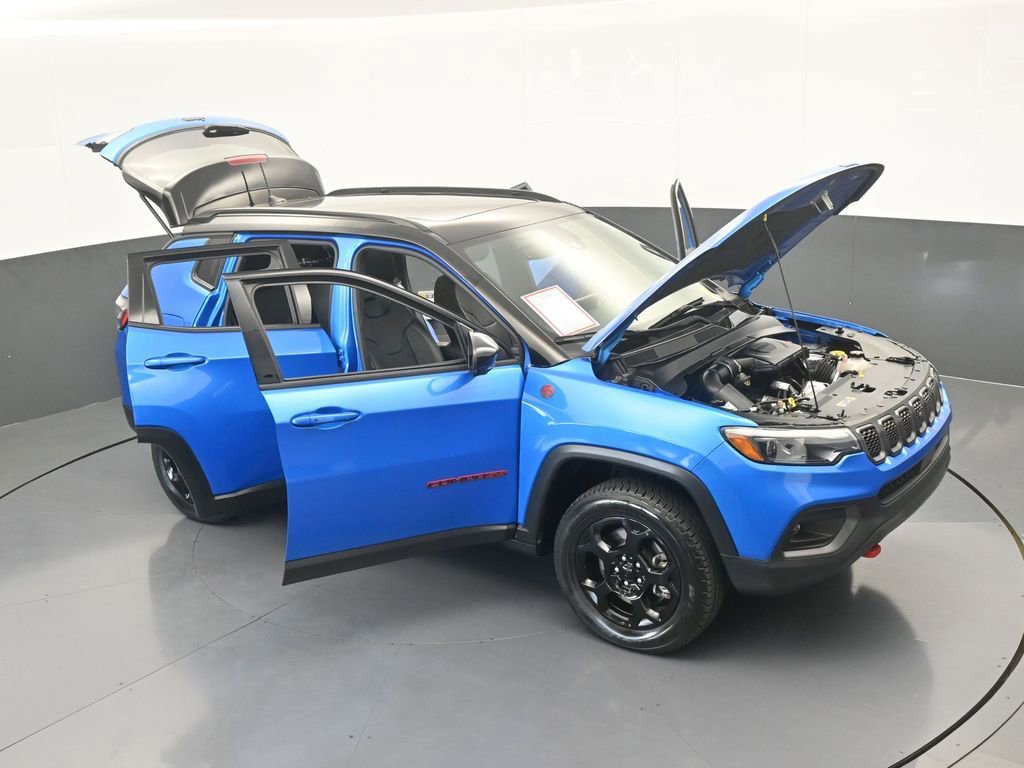 Used 2023 Jeep Compass Trailhawk w/ Trailhawk Elite Group image 71