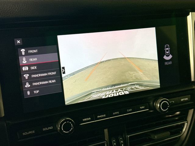Used 2021 Porsche Macan S image 9