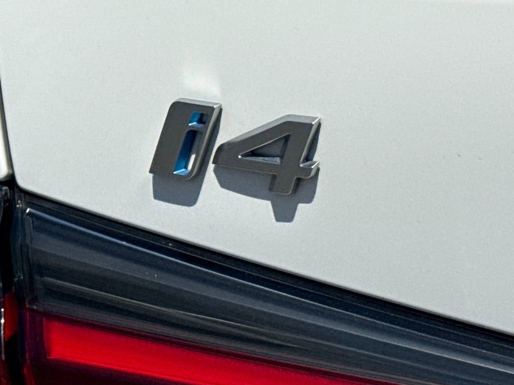 Used 2023 BMW i4 eDrive40 w/ M Sport Package image 35