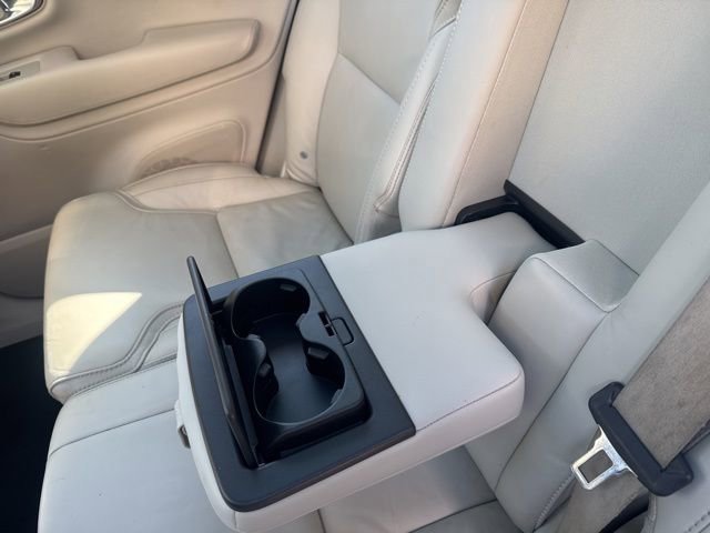 Used 2023 Volvo XC90 B6 Ultimate w/ Protection Package Premier image 33